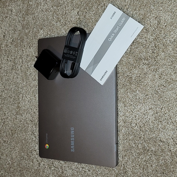 BRAND NEW Samsung Chromebook - Picture 5 of 10